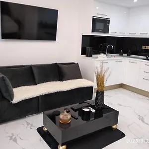  Apartment Despina's Palace Downtown